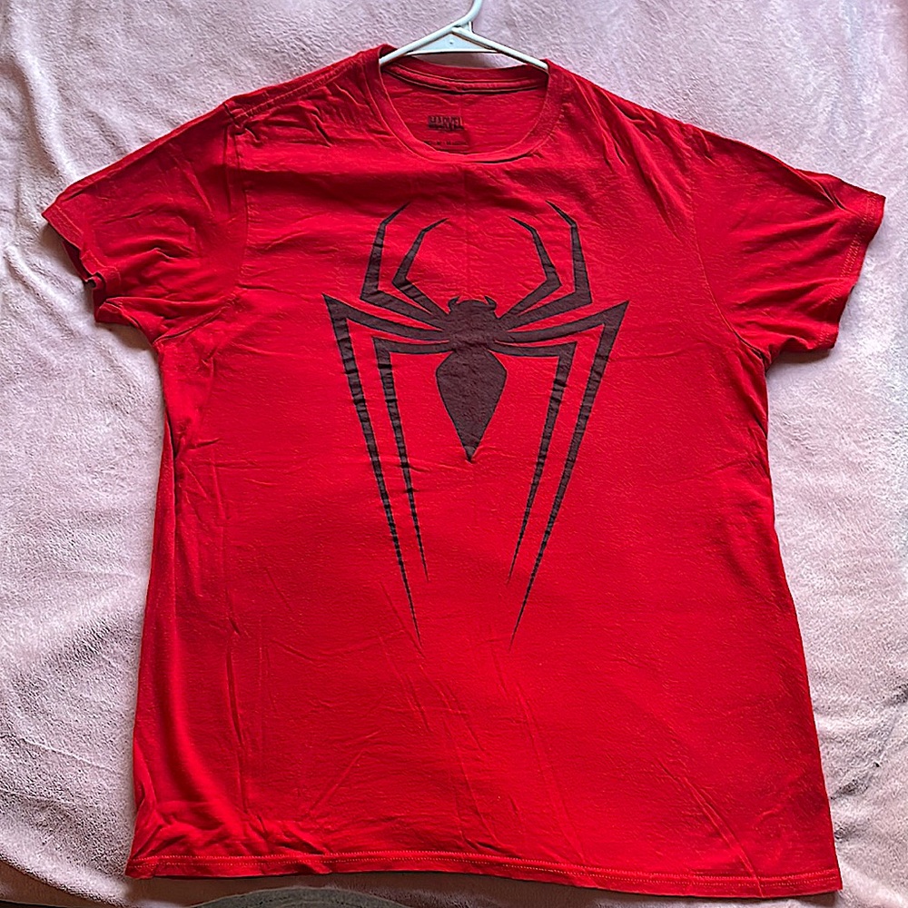 Im selling a Spider-Man Tshirt if anyone interested